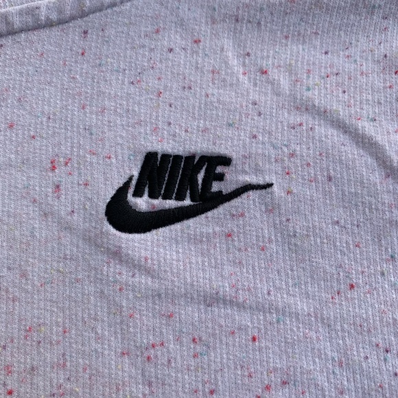 Nike Hoodie Size XL Women’s - Picture 3 of 6